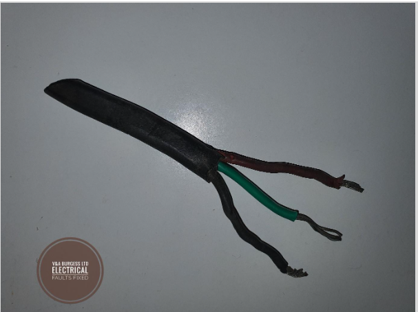 Old Rubber Wiring, 3 Cores, Red – Live, Black – Neutral, Green- Earth or Ground - Electrical Faults Fixed