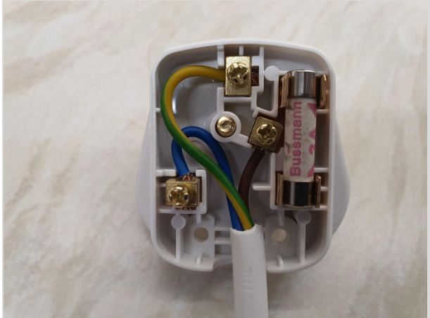 Inside a plug - Electrical Faults Fixed