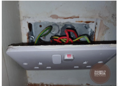  cableado DE tomacorriente suelto - fallas eléctricas corregidas