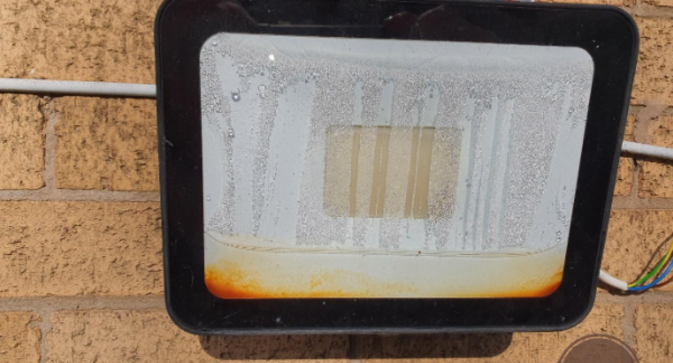 Electrical Faults Fixed - Water in a flood light